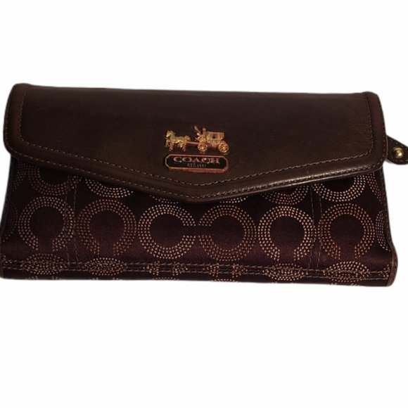 Coach Handbags - Coach Wallet - Brown - Authentic
